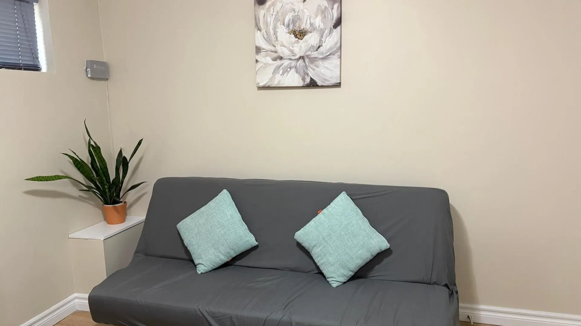 Vita House Toronto Near Downsview And Yorkdale Shopping Center 0*,  カナダ