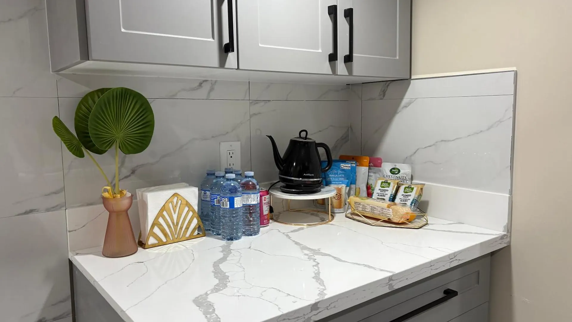 Vita House Toronto Near Downsview And Yorkdale Shopping Center Privatunterkunft