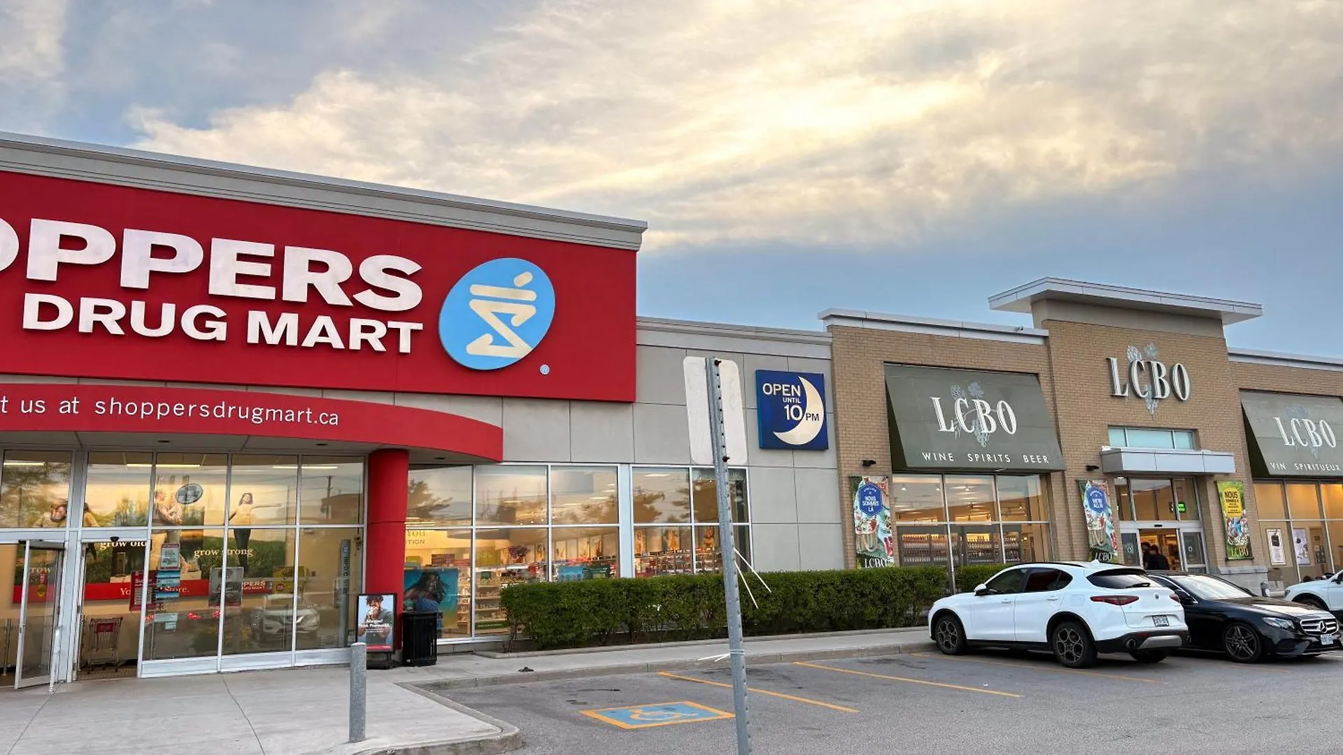 Vita House Toronto Near Downsview And Yorkdale Shopping Center Privatunterkunft